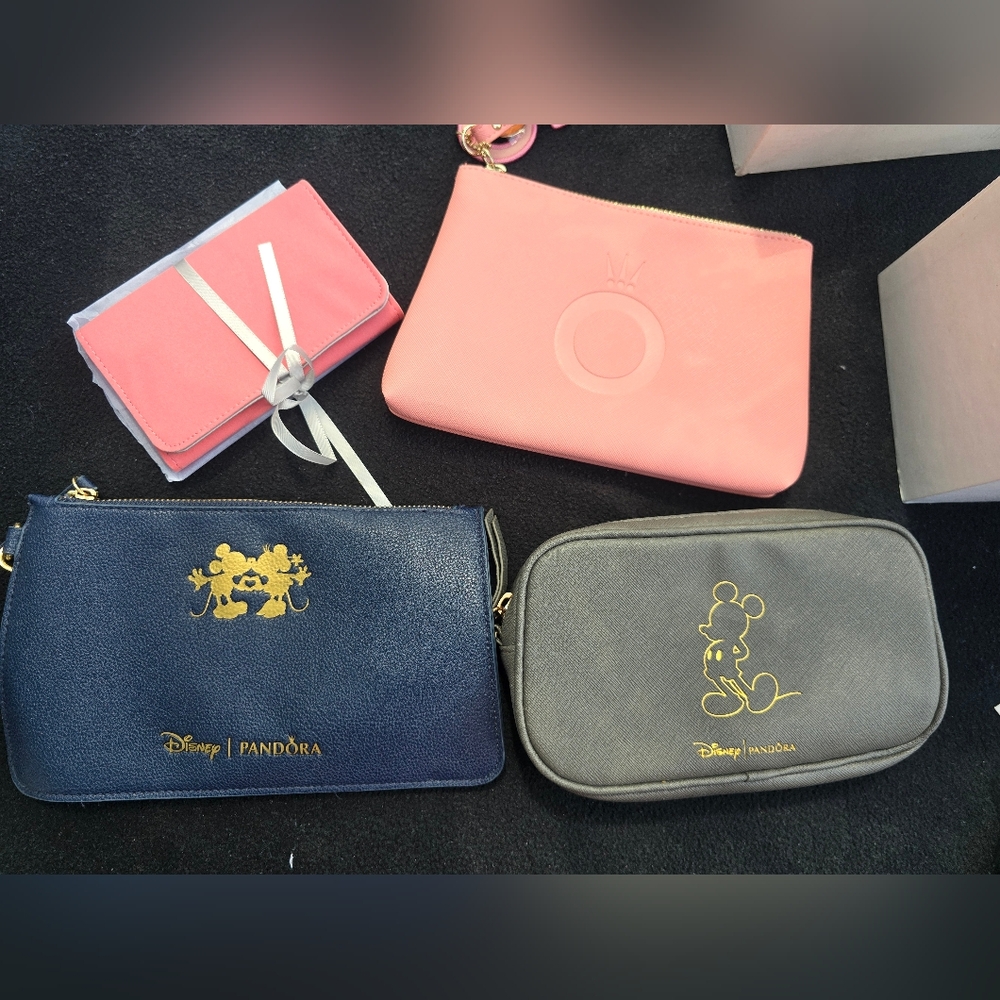 Disney wristlet navy blue